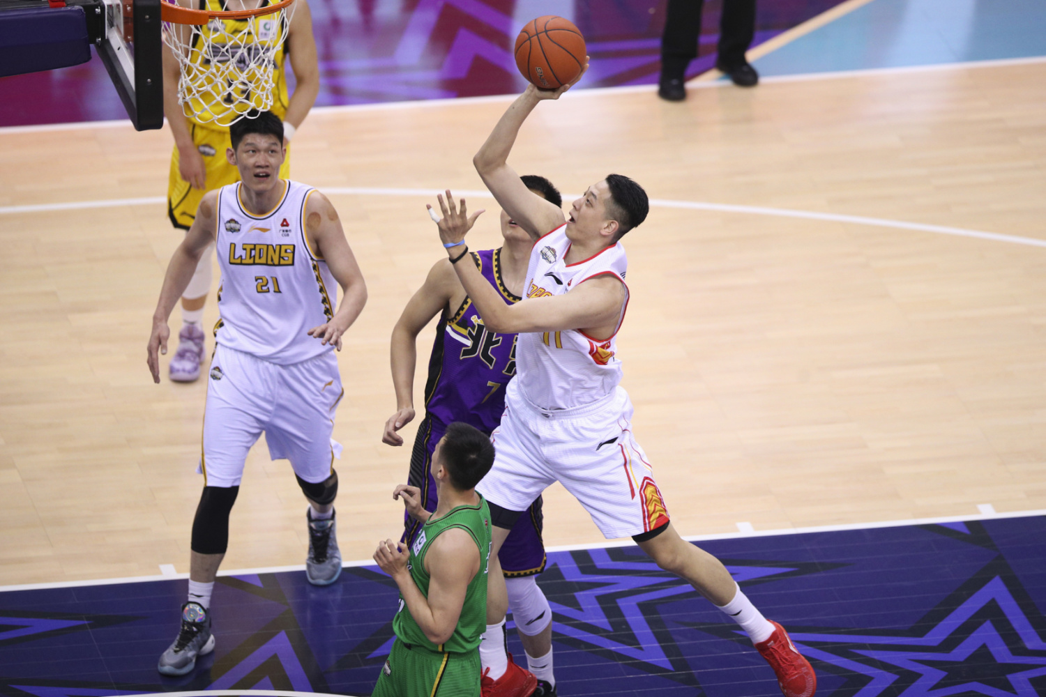 关于主力球员恢复训练，备战下一场重要战的信息